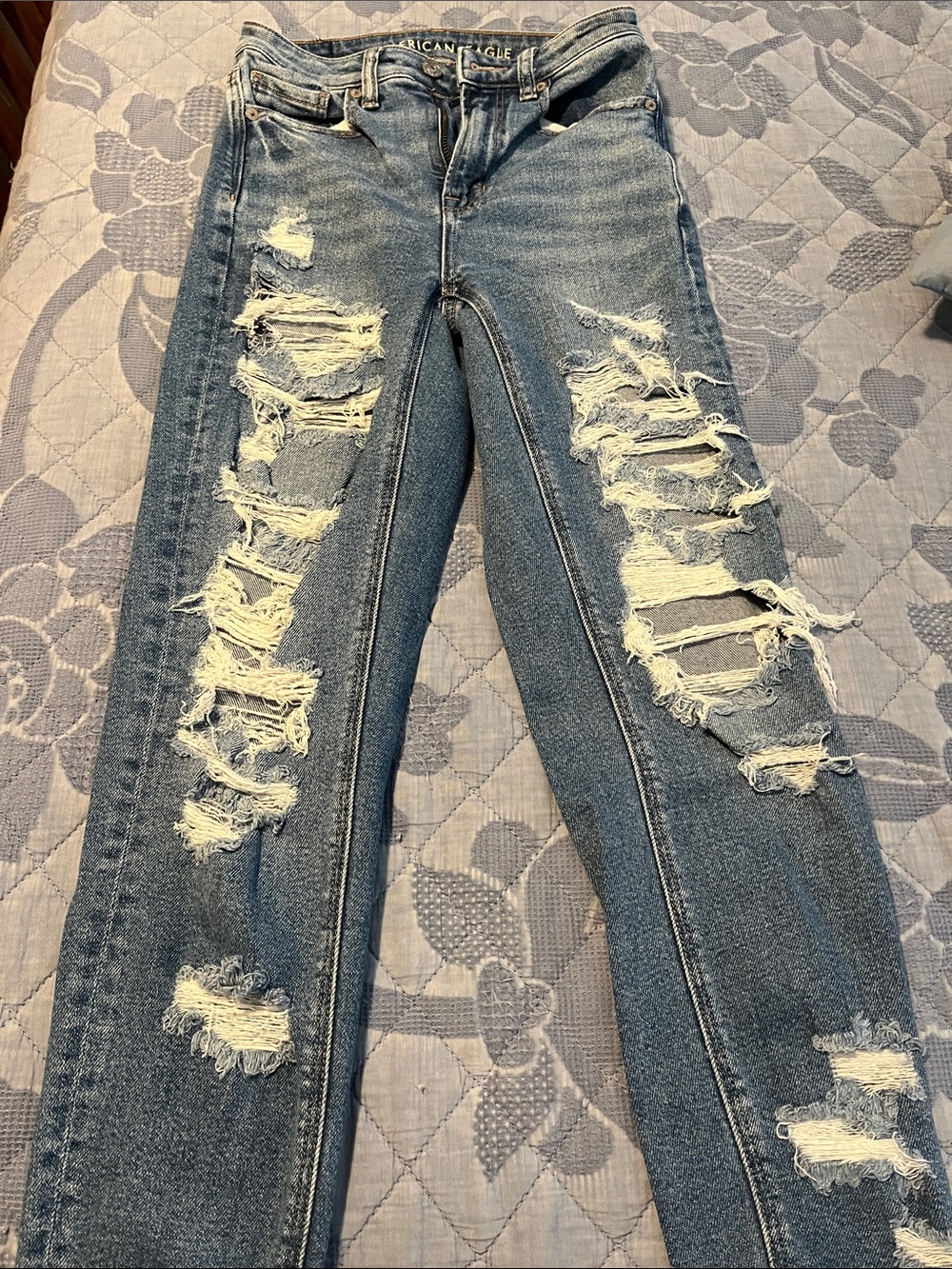 American Eagle Outfitters Light Blue Ripped Skinny Jeans